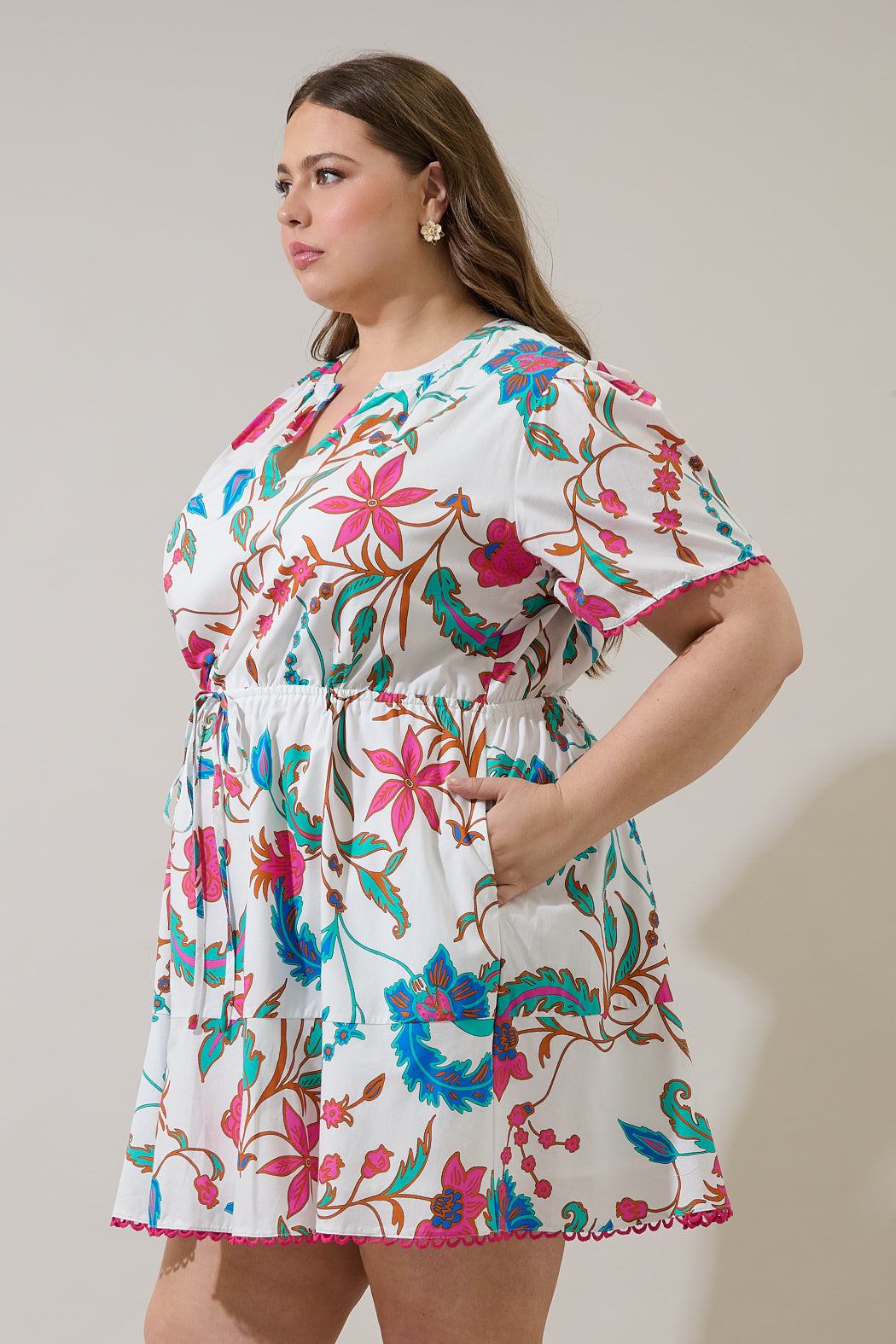 Izzie Floral Bouse Shift Mini Dress Curve