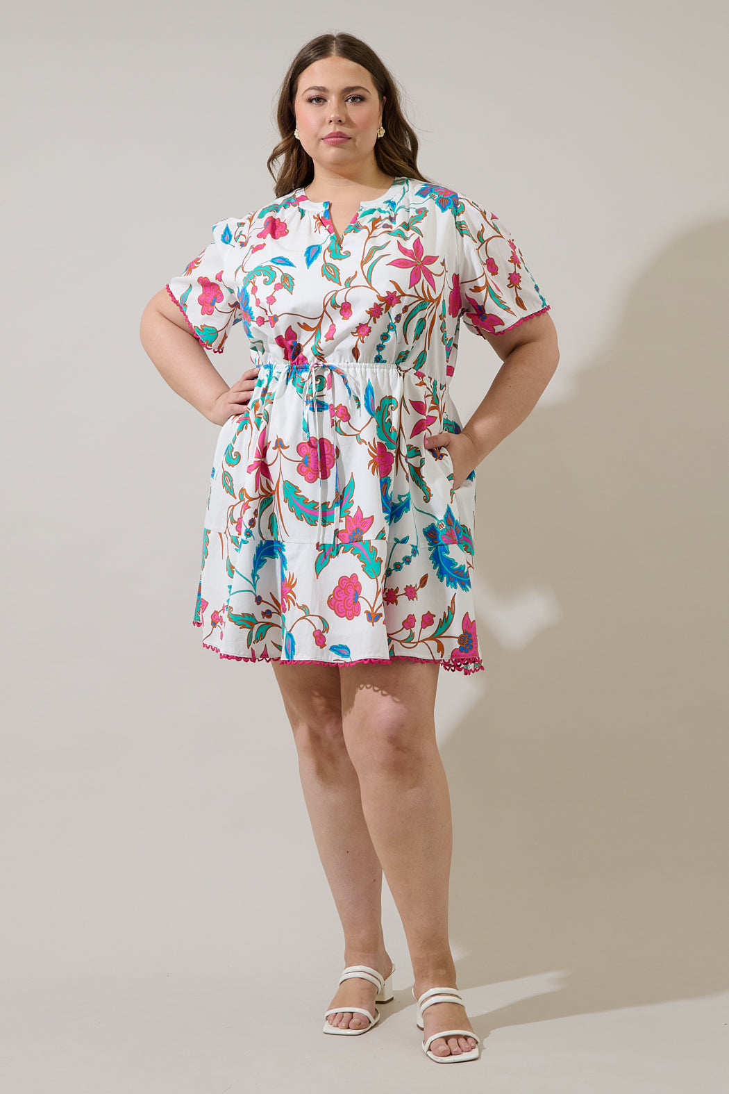 Izzie Floral Bouse Shift Mini Dress Curve