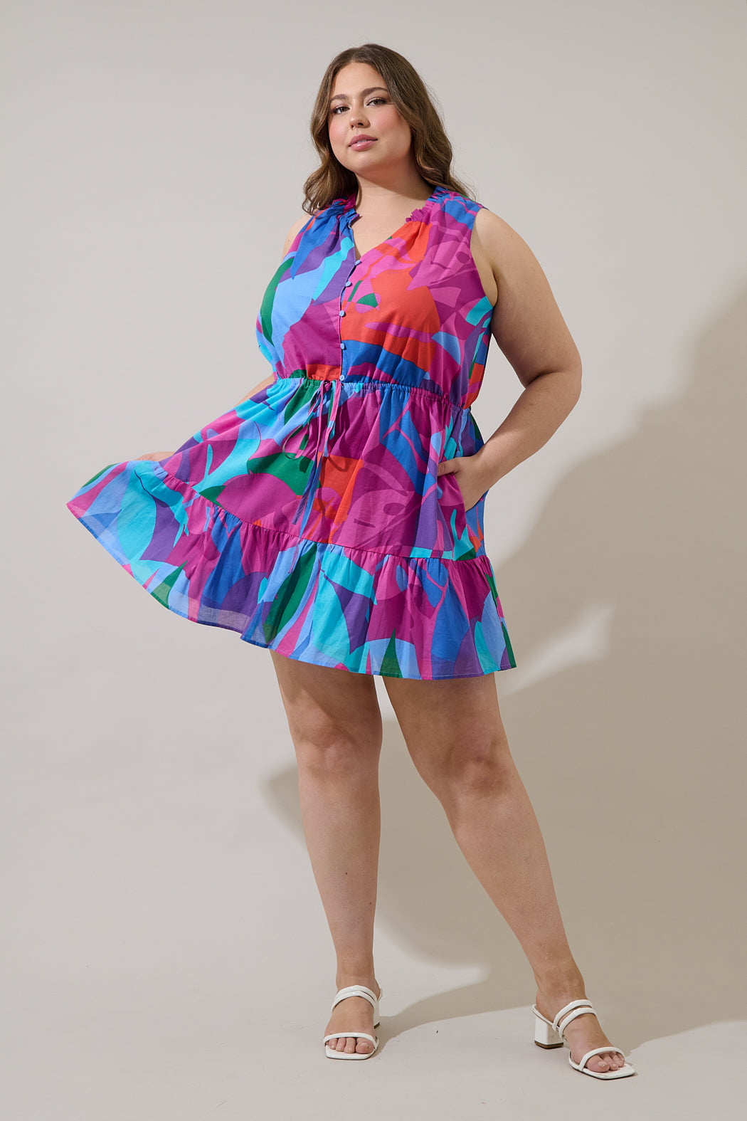 Vemmy Abstract Itzel Shift Mini Dress Curve