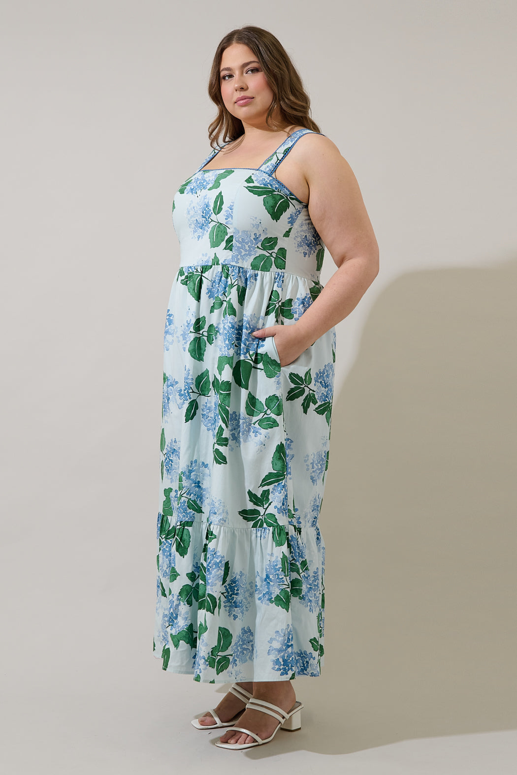 Mirla Floral Krisy Sleeveless Maxi Dress Curve