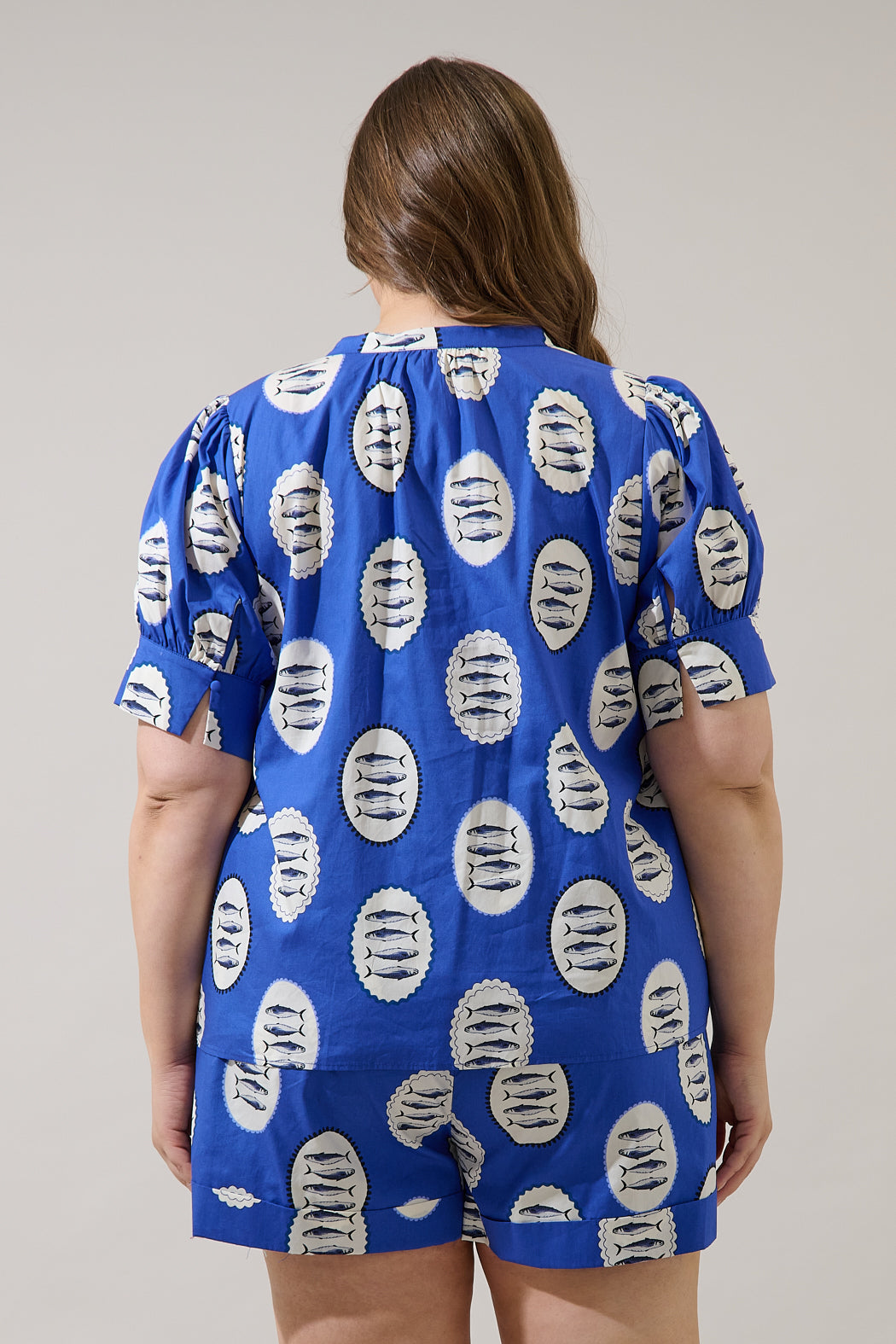 Sardine Sea Rosio Button Split Neck Top Curve