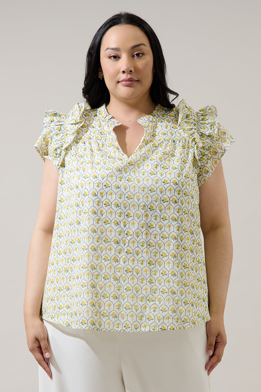 Trinny Floral Ramona Ruffle Split Neck Top Curve