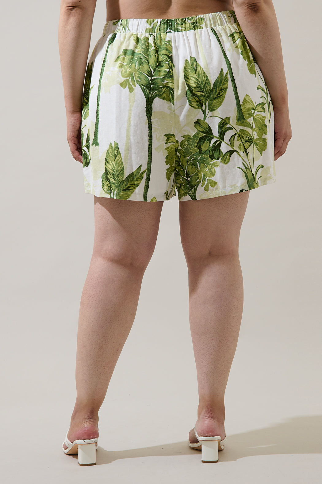 Palmet Tropical Sugarbag Shorts Curve