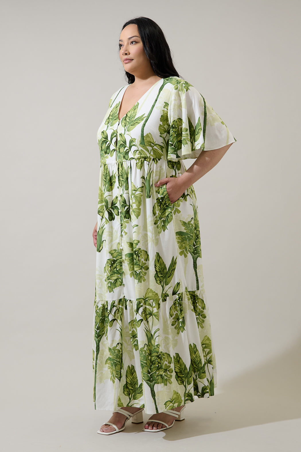 Palmet Tropical Evianna Flutter Maxi Dress Curve