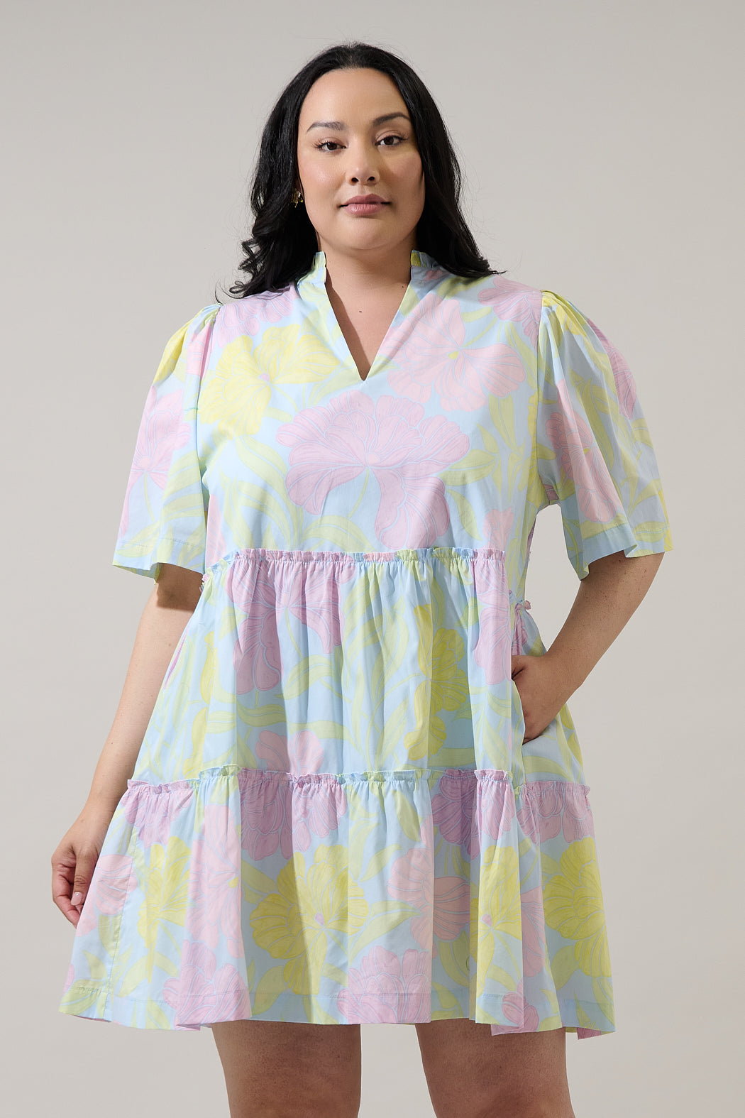 Brisa Floral Dixie Split Neck Shift Dress Curve