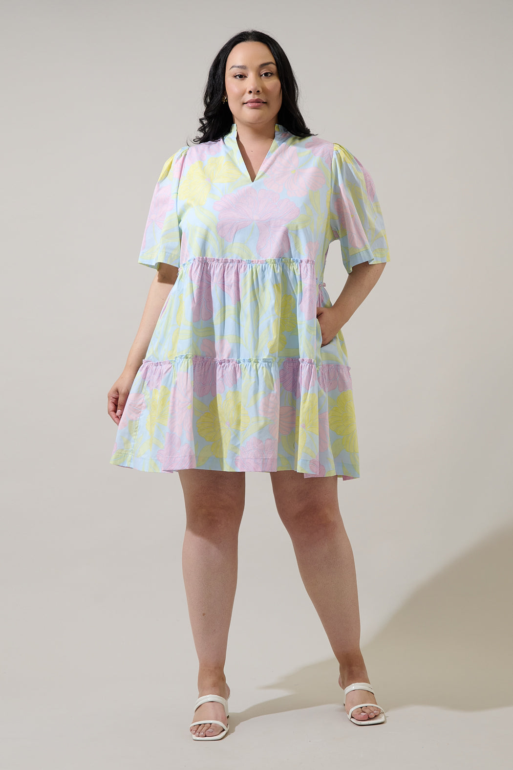 Brisa Floral Dixie Split Neck Shift Dress Curve