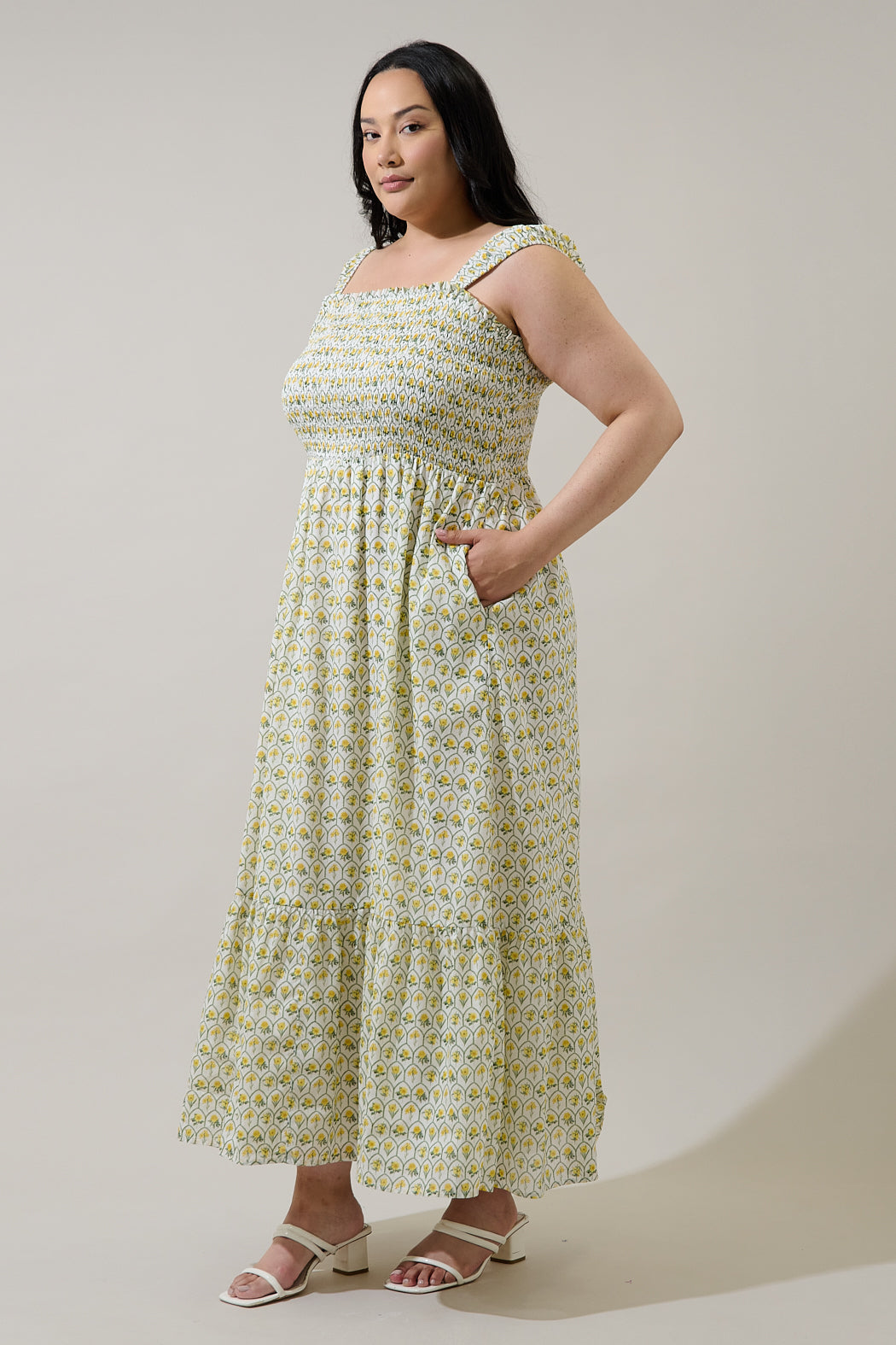 Trinny Floral Tayla Smocked Maxi Dress Curve