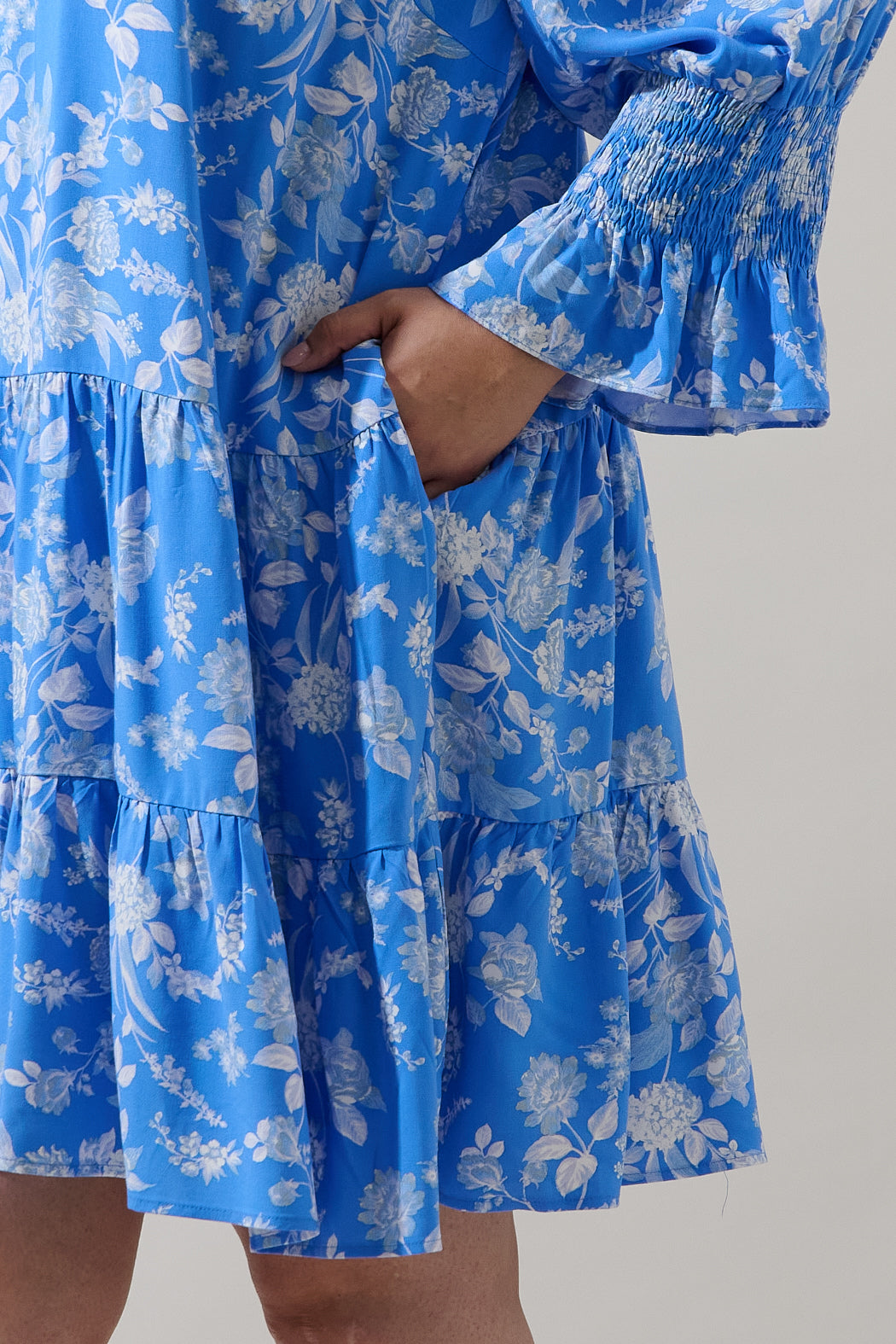 Odella Floral Anamy Shift Mini Dress Curve