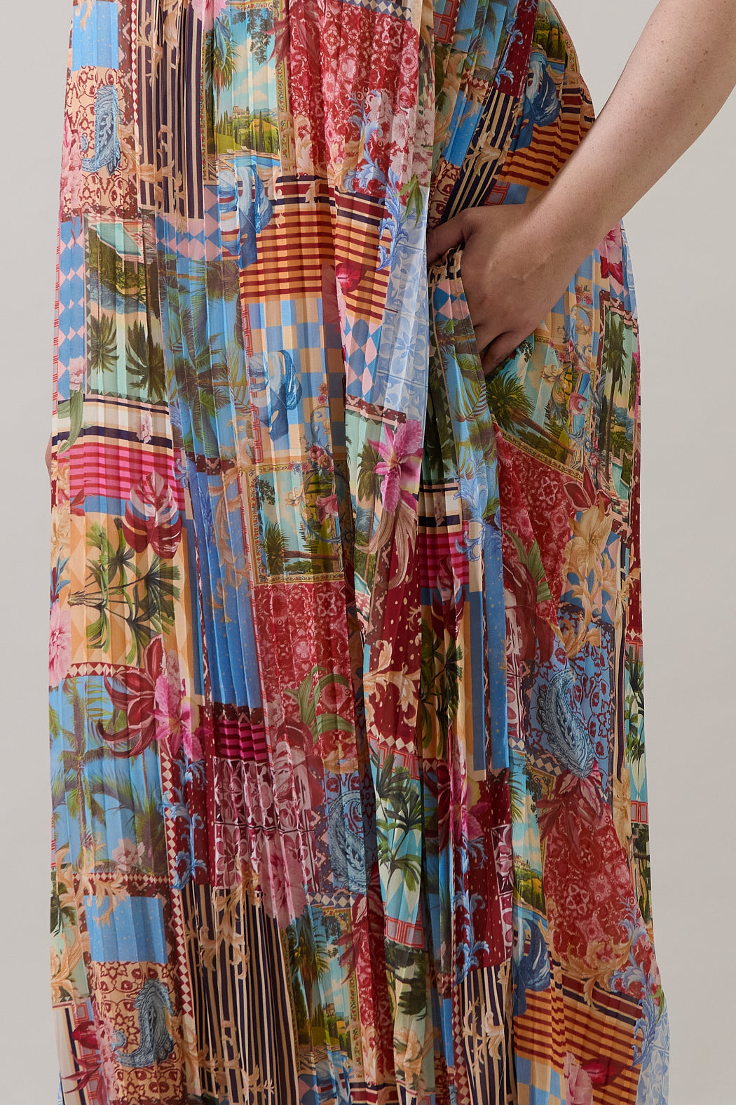 Melani Tropical Isabela Pleated Maxi Dress Curve