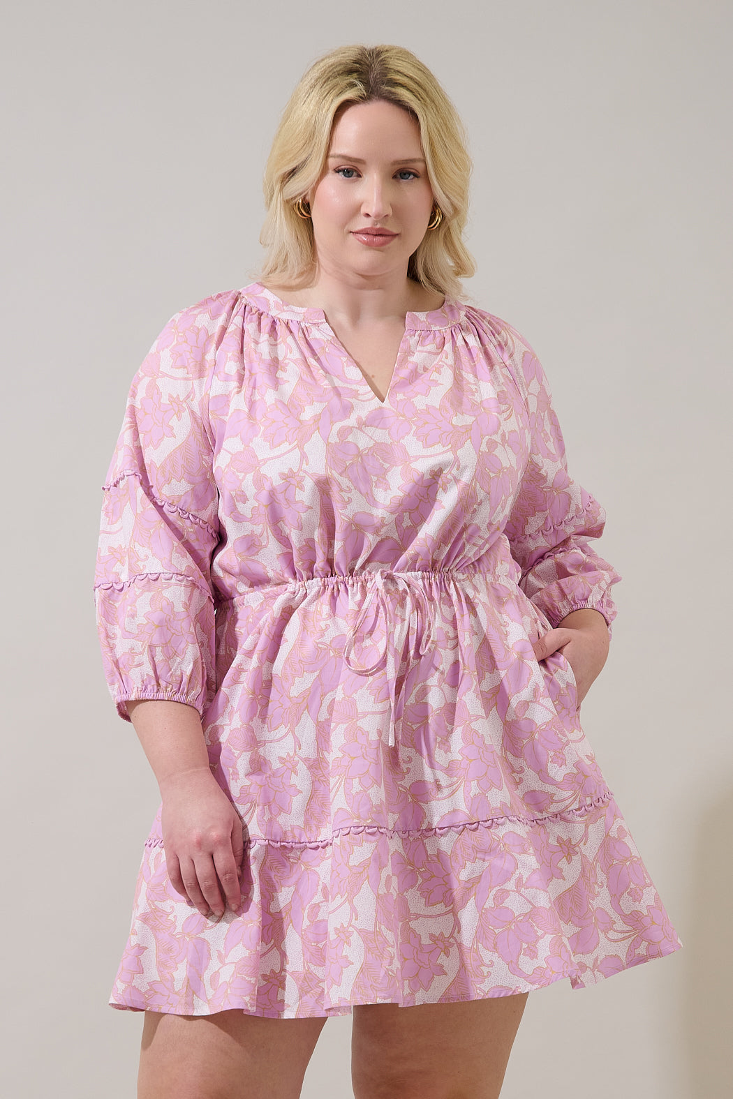 Daney Floral Dabria Split Neck Mini Dress Curve
