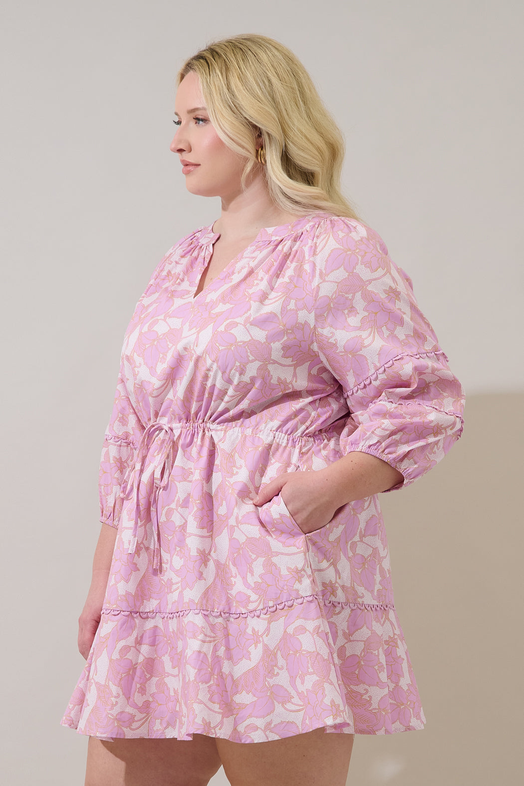 Daney Floral Dabria Split Neck Mini Dress Curve