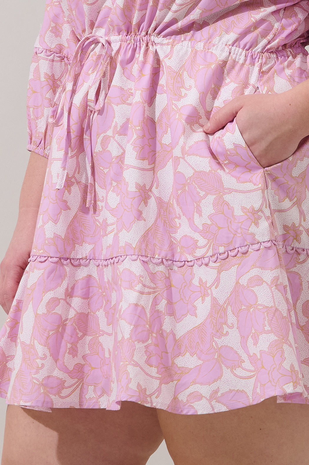 Daney Floral Dabria Split Neck Mini Dress Curve