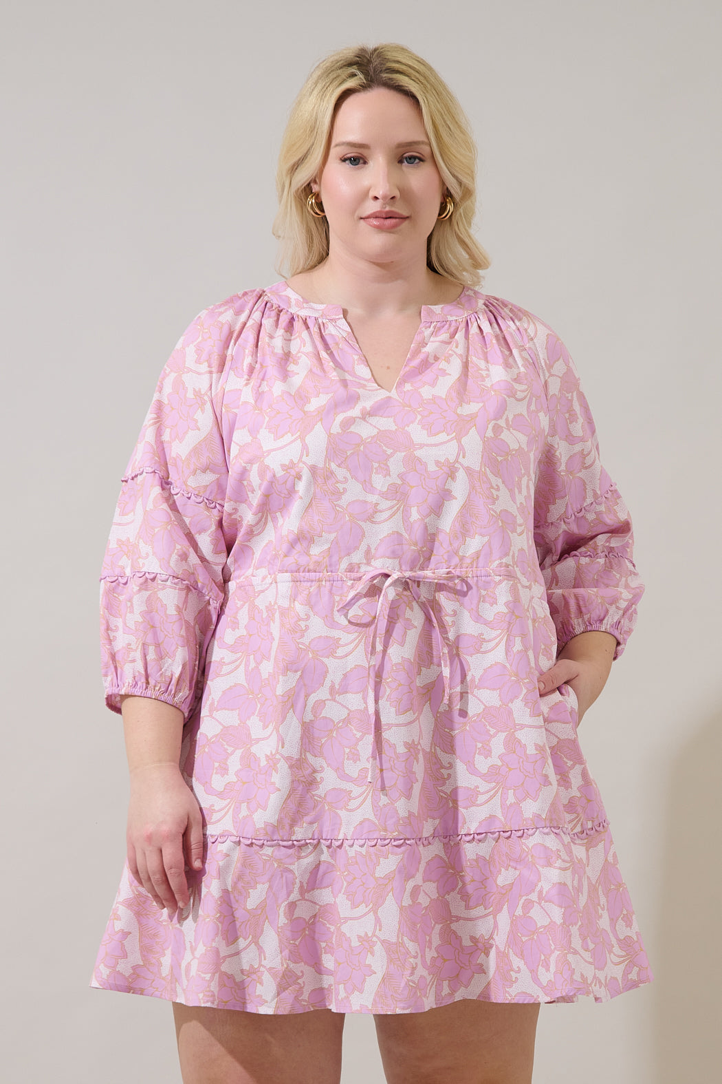 Daney Floral Dabria Split Neck Mini Dress Curve