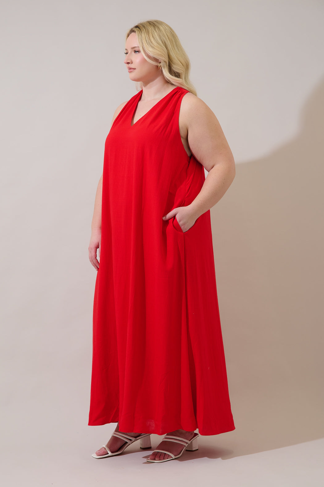 Rubi Halter Neck Maxi Dress Curve