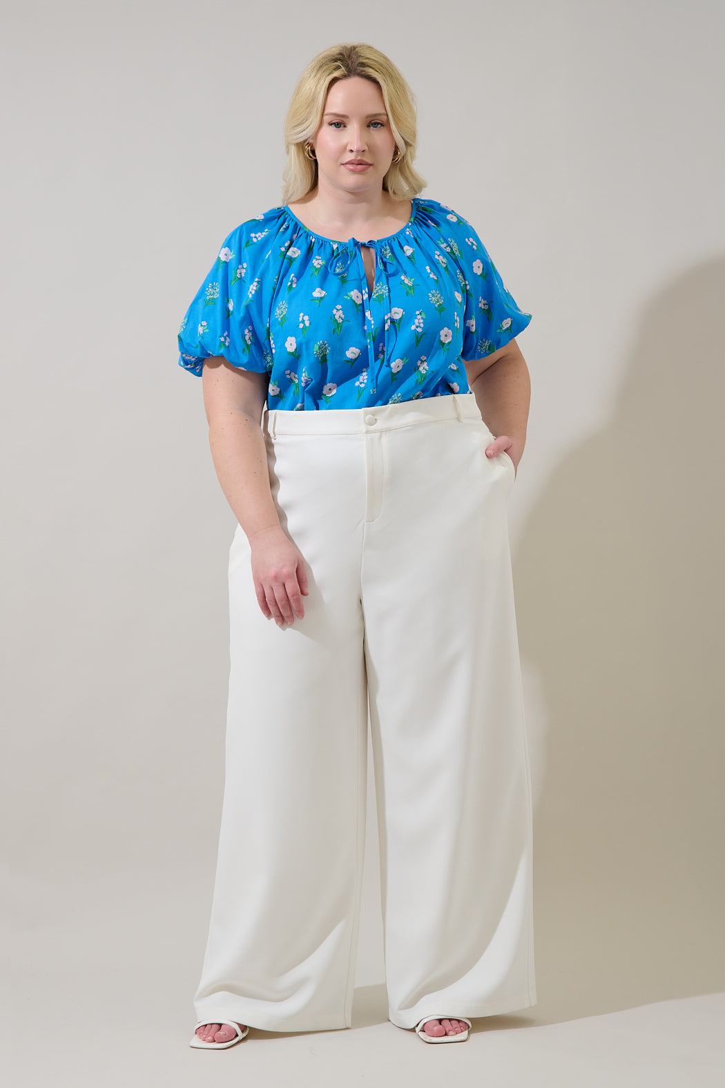 Jazleen Floral Overseas Balloon Sleeve Top Curve
