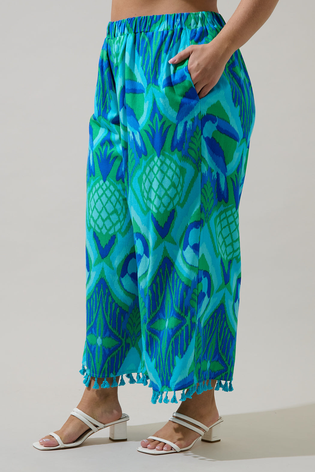 Blissy Tropical Hanie Flare Pants Curve