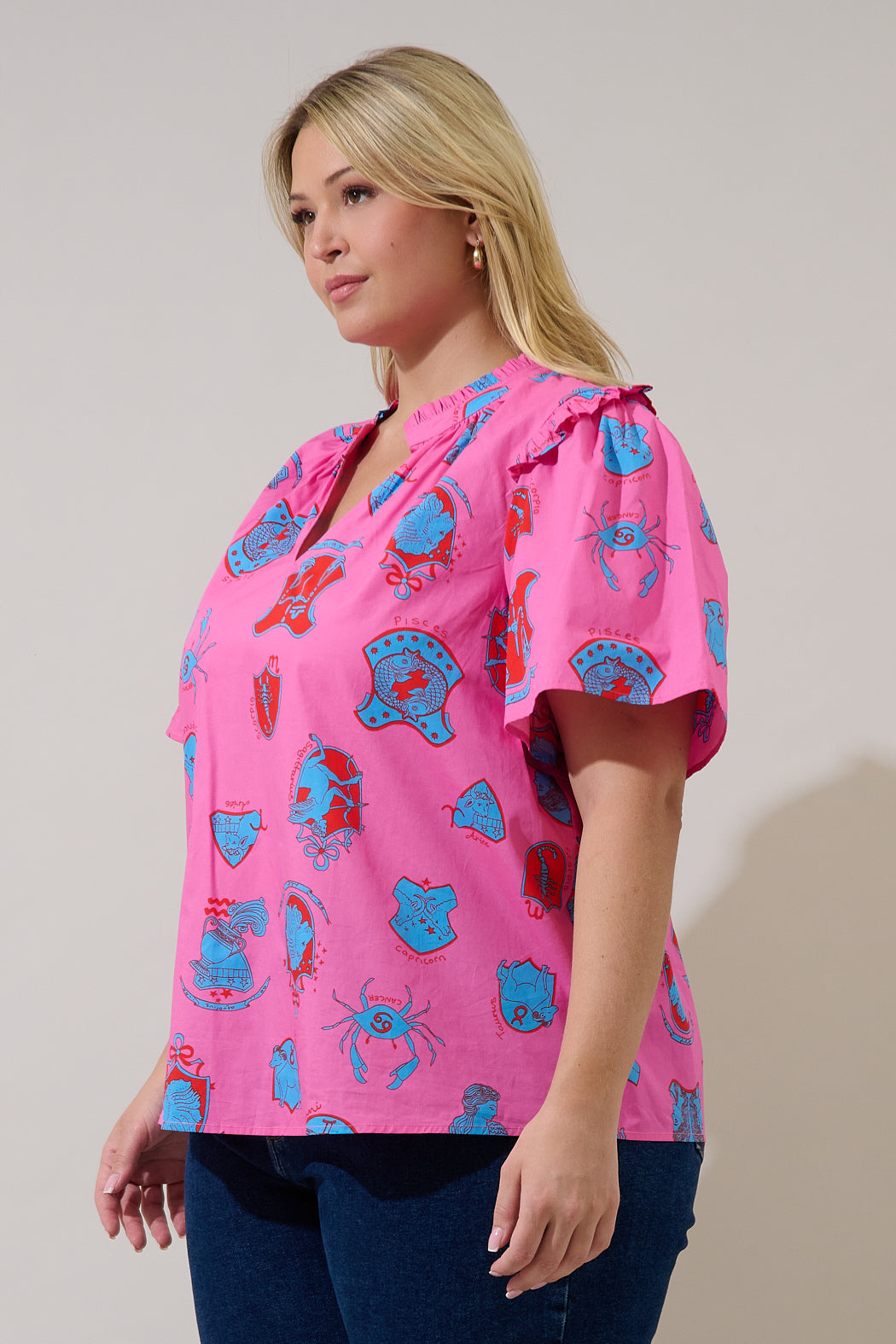 Mei Split Neck Top Zodiac Curve