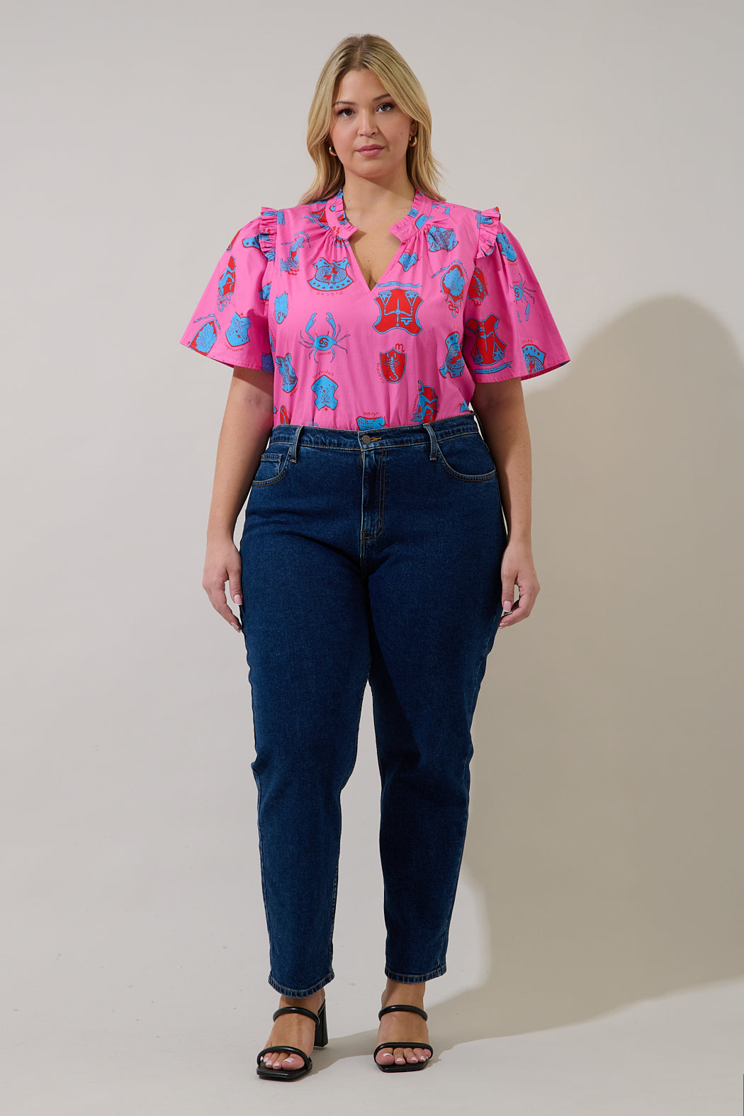 Mei Split Neck Top Zodiac Curve