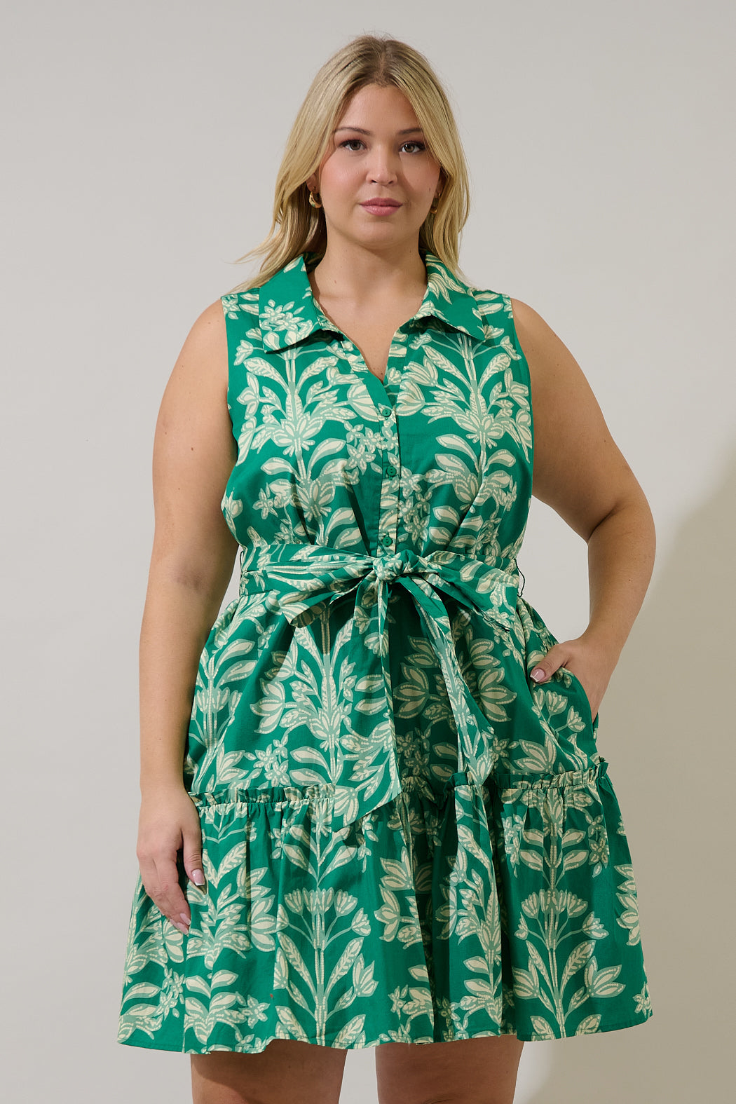 Zady Sleeveless Mini Dress Curve Estela Floral