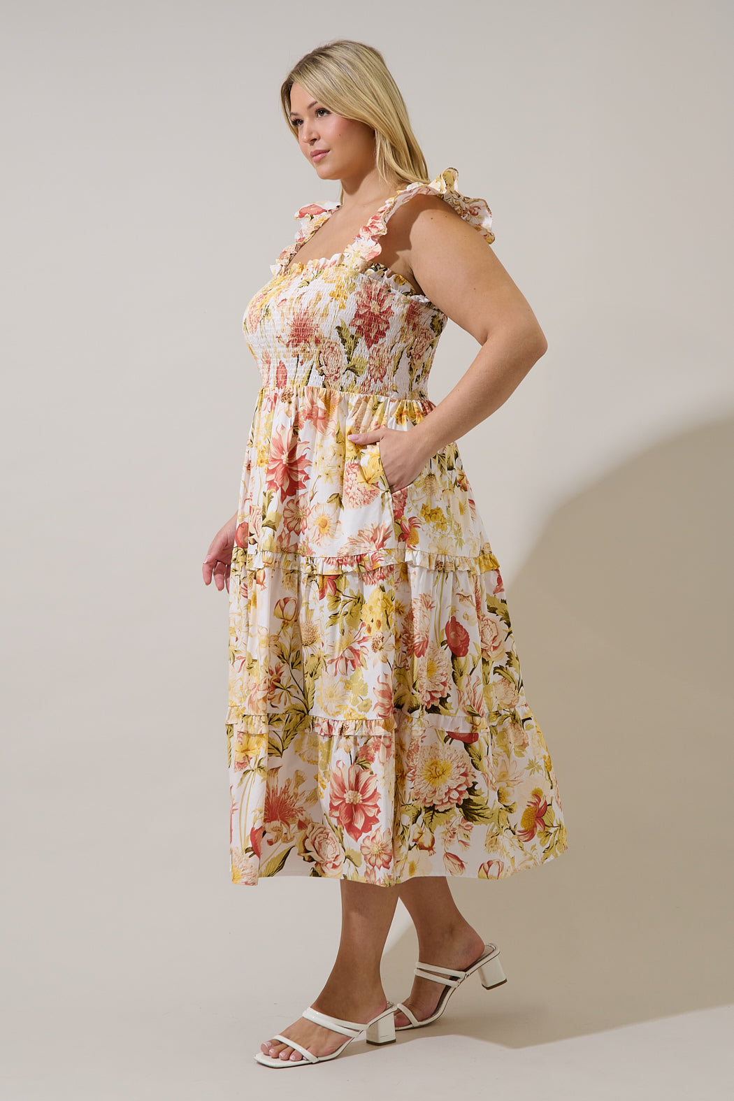 Emy Smocked Midi Dress Zury Floral Curve