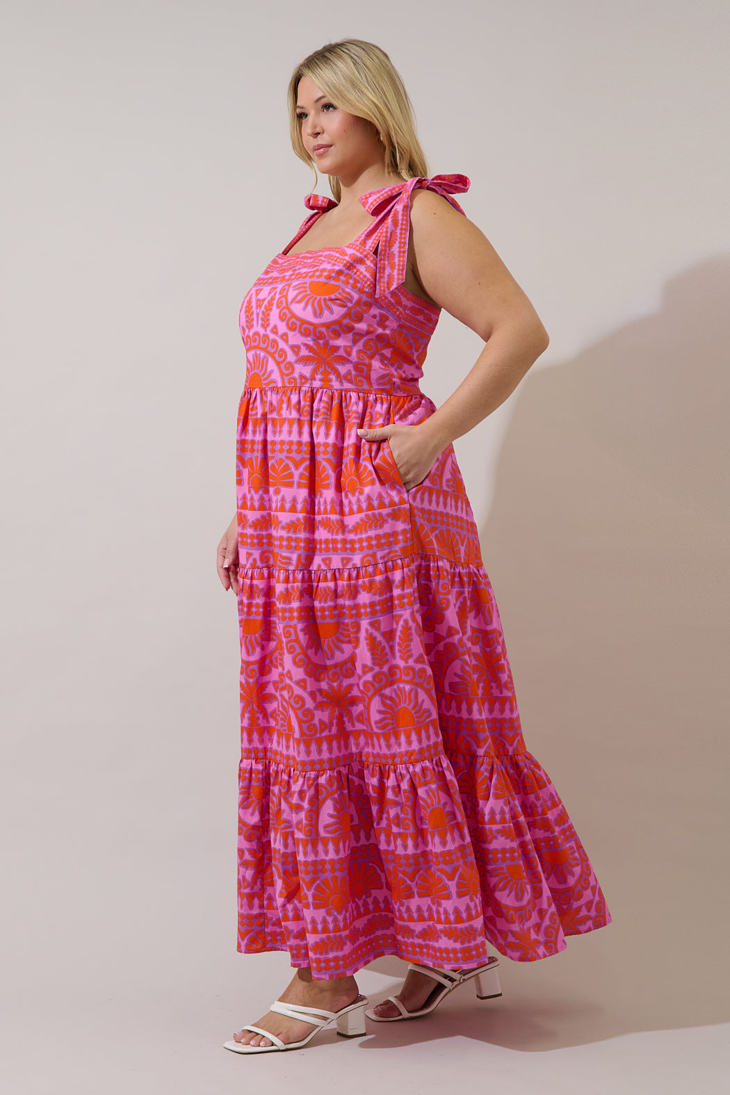 Tarie Tropical Emely Tiered Maxi Dress Curve