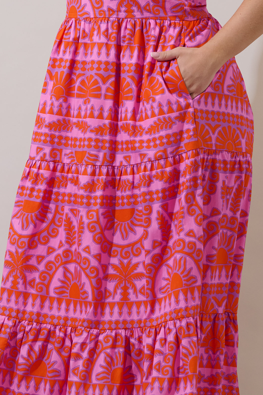 Tarie Tropical Emely Tiered Maxi Dress Curve