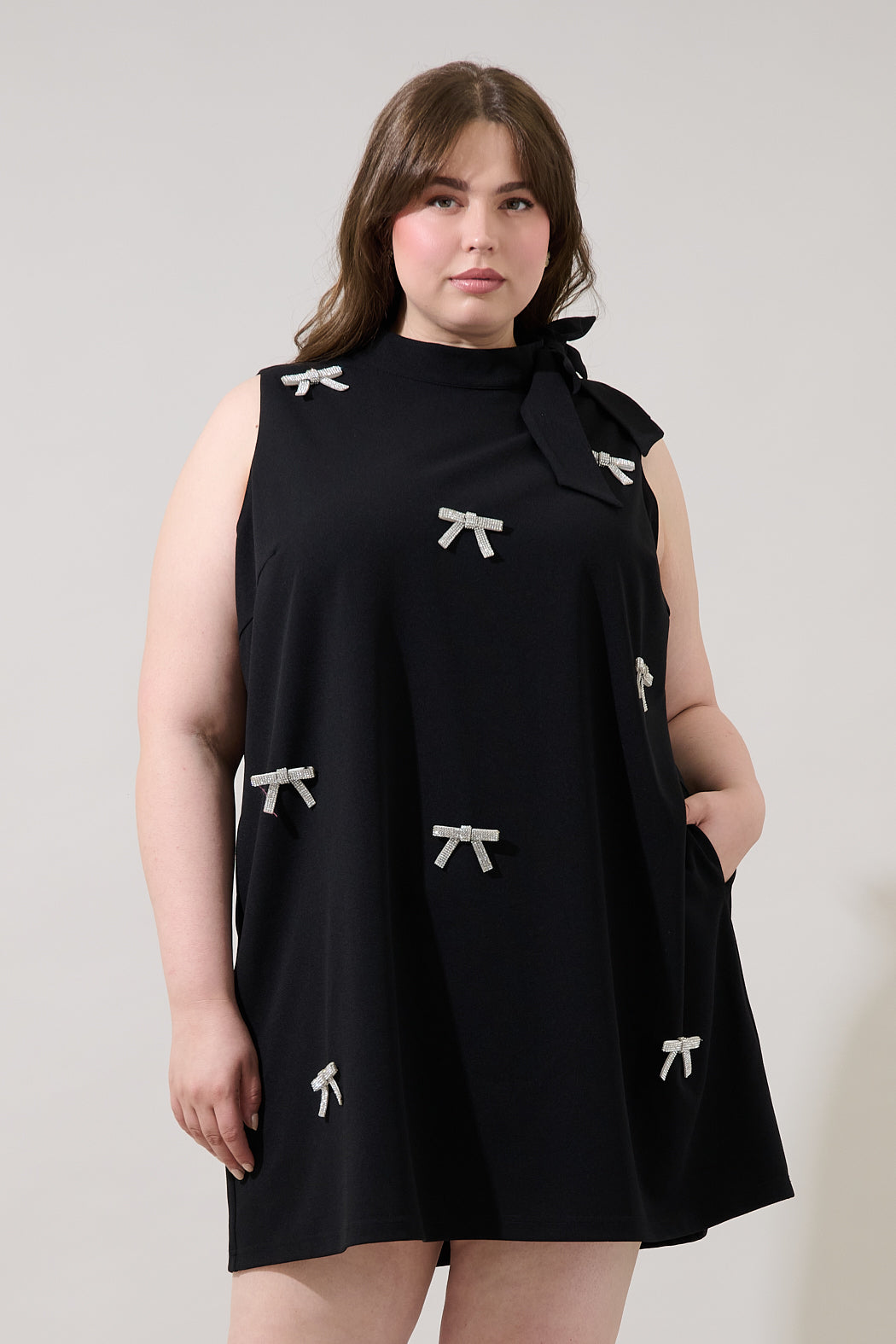 Pamelda Bow Shift Mini Dress Curve