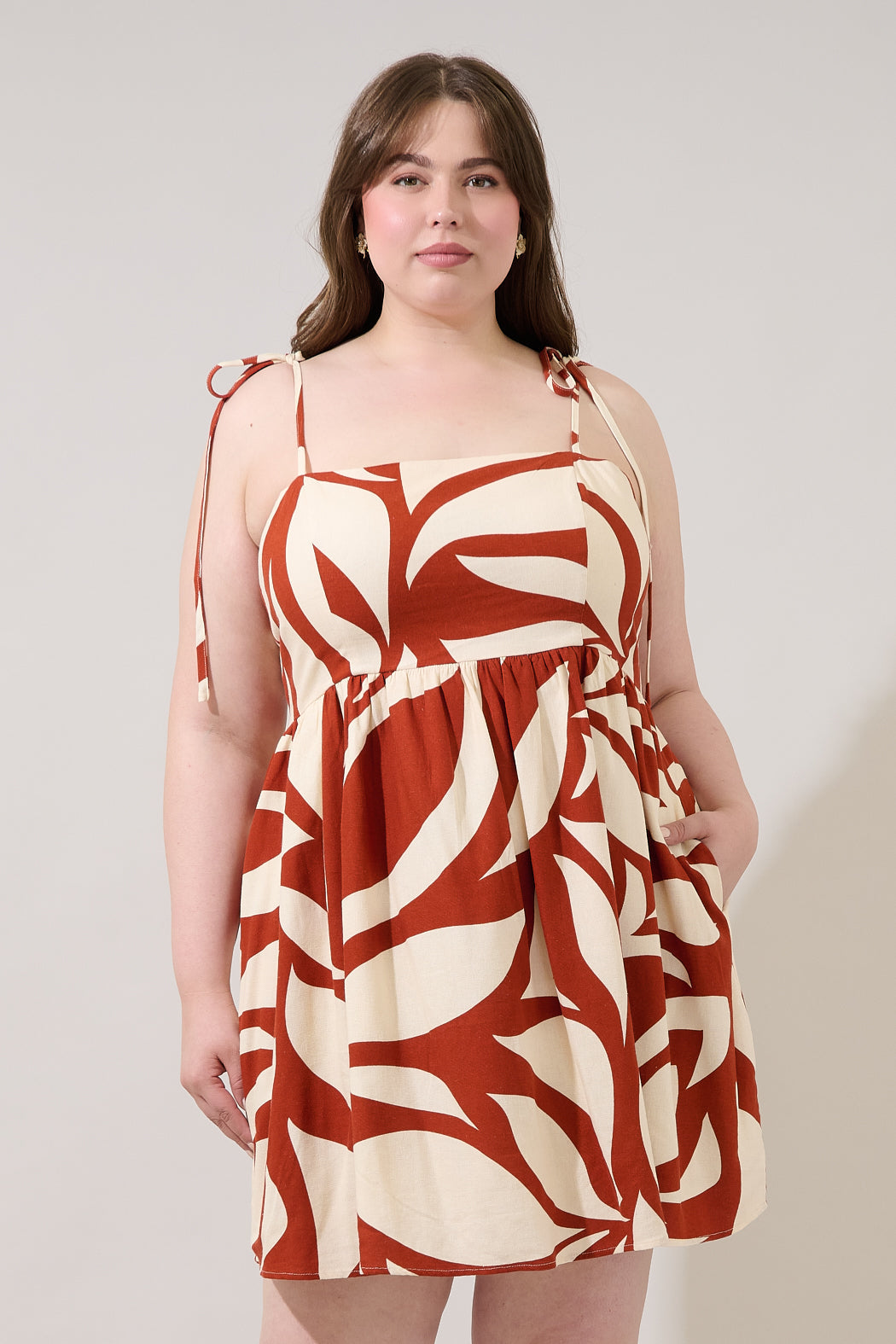 Keily Babydoll Mini Dress Abstract Curve