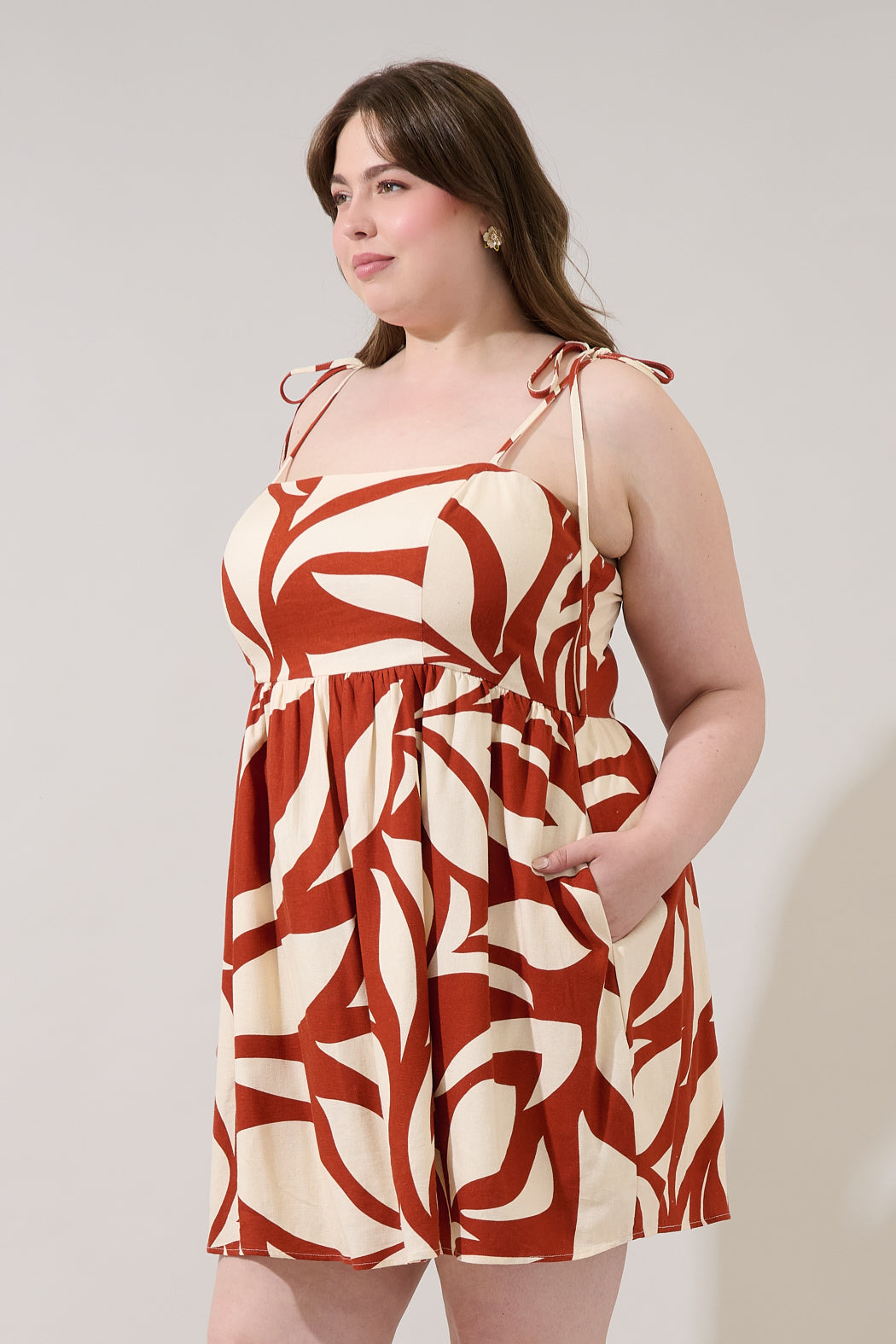 Keily Babydoll Mini Dress Abstract Curve