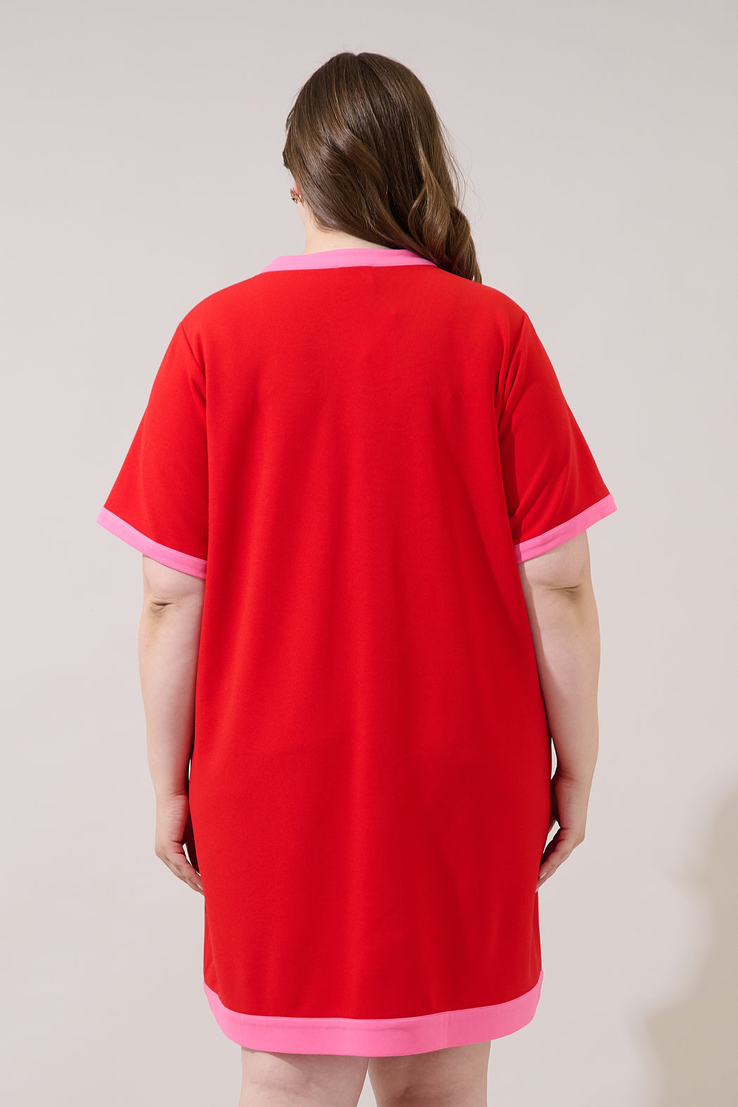 Durmela Contrast Shift Mini Dress Curve