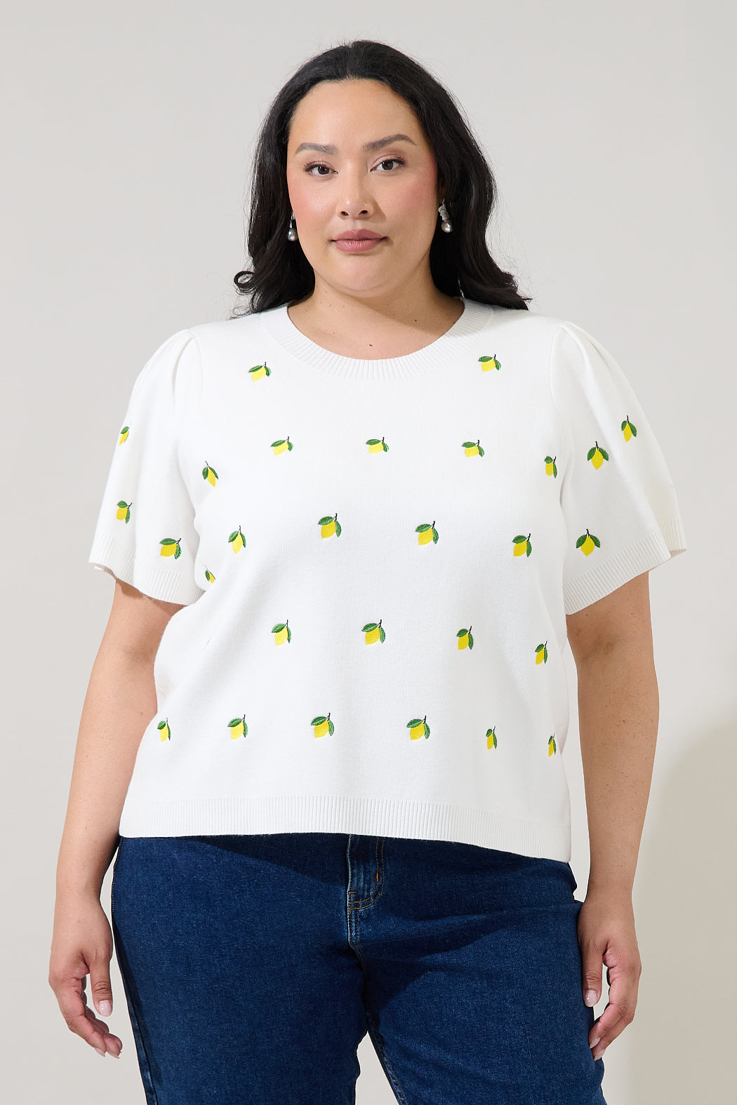 Lemon Embroidered Short Sleeve Sweater Curve