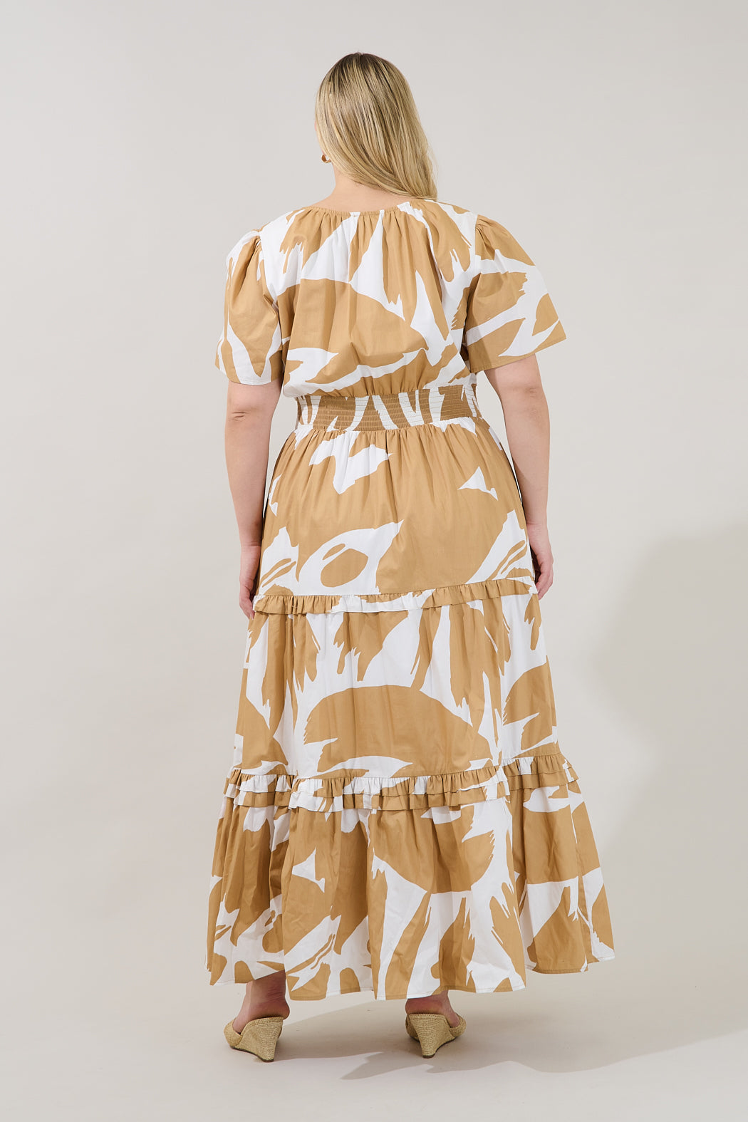 Hazel Abstract Palmer Poplin Tiered Maxi Dress Curve