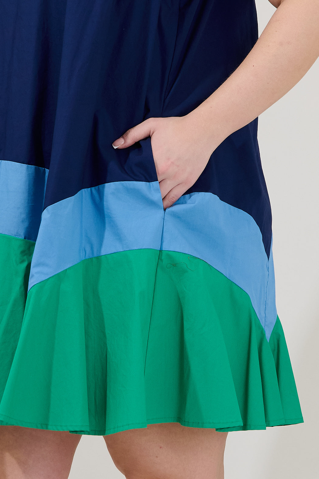 Balsy Color Block Shift Mini Dress Curve