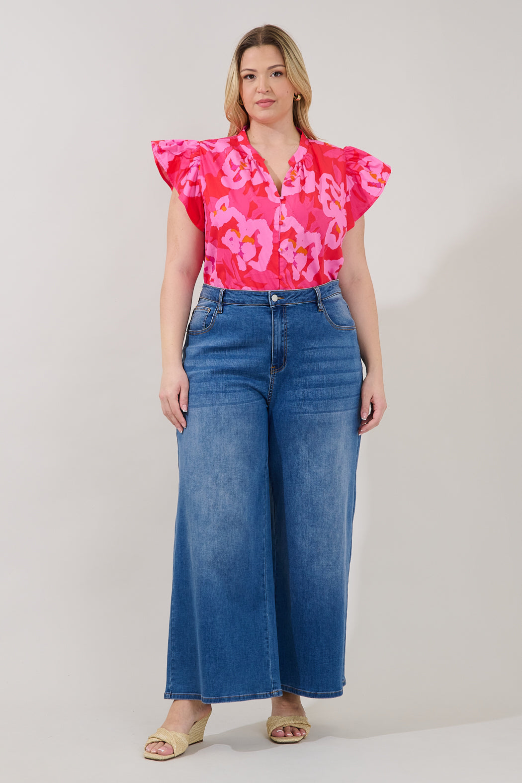 Moe Split Neck Top Floral Curve