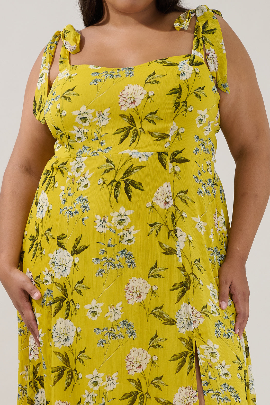 Viejo Tie Strap Midi Dress Verisa Floral Curve