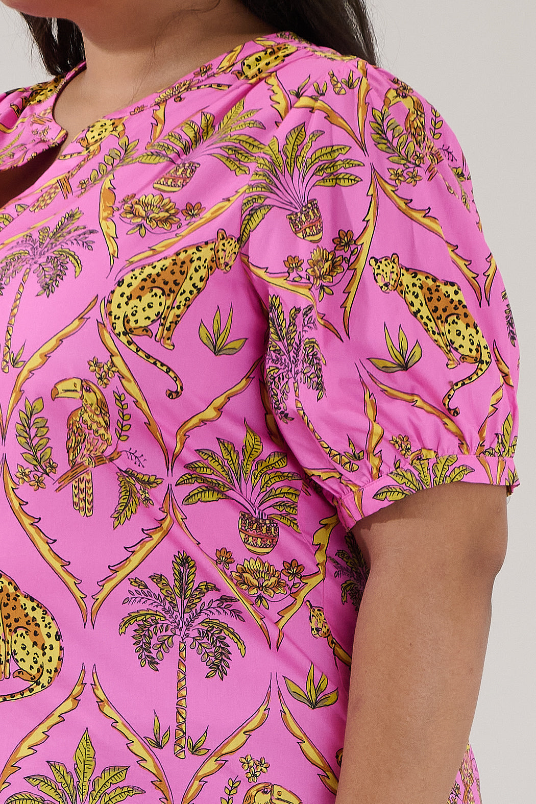 Neli Split Neck Top Pantheress Curve