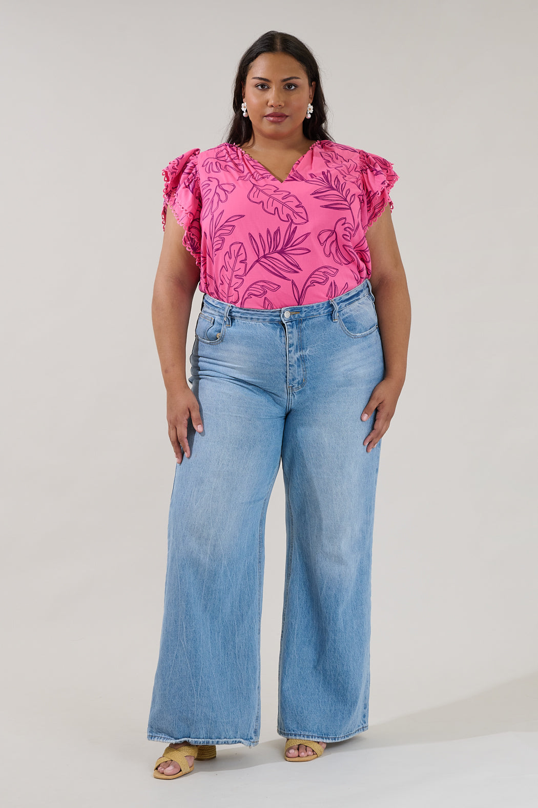 Ema Ruffle Top Dillie Floral Curve