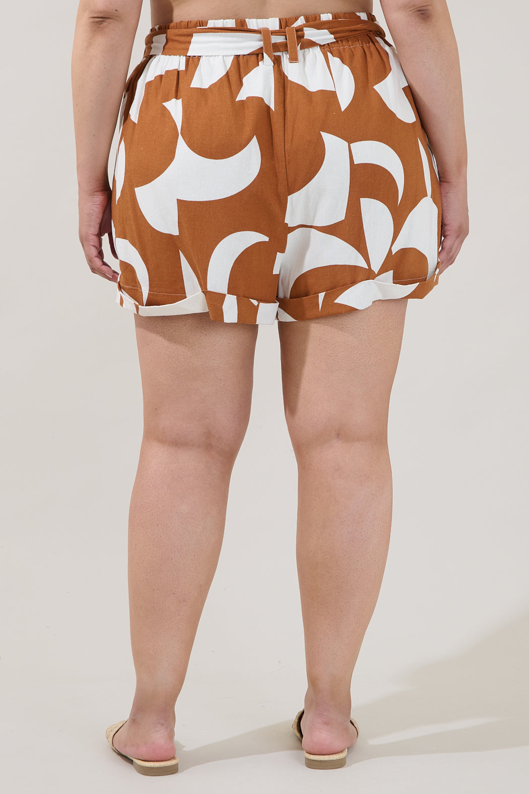 Zaferia Bermuda Shorts Abstract Curve