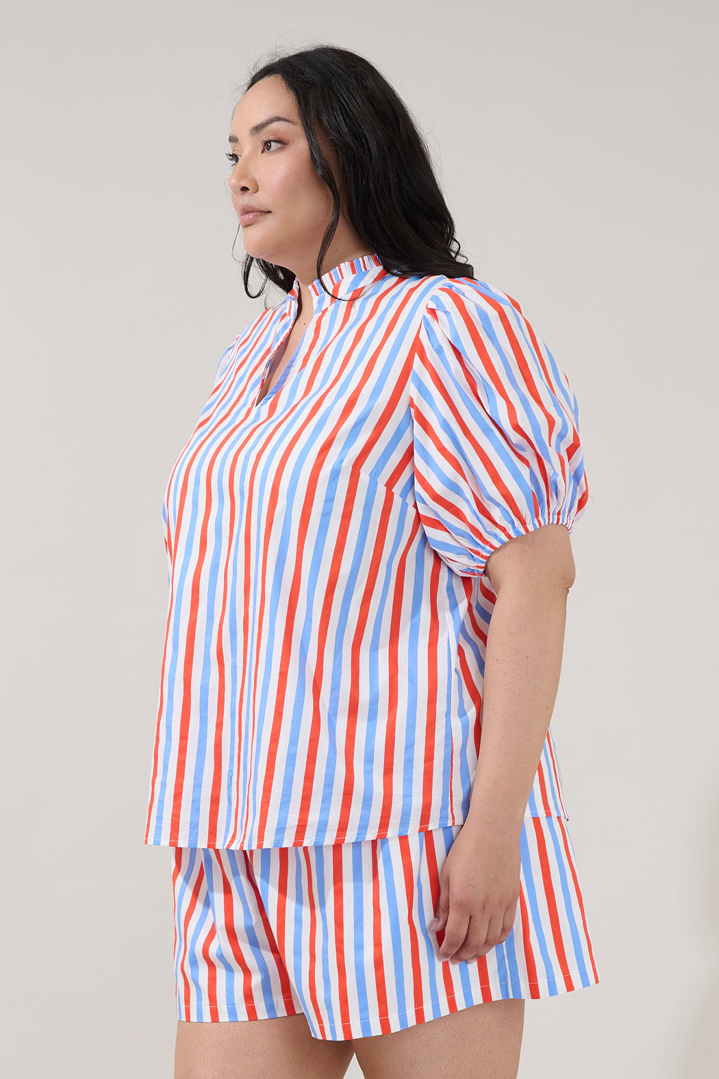 Daly Split Neck Top Stripe Curve