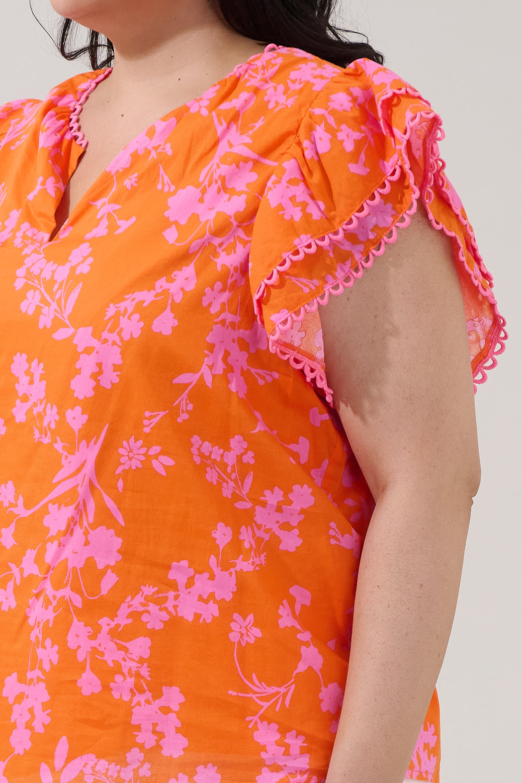 Ema Ruffle Top Floral Curve