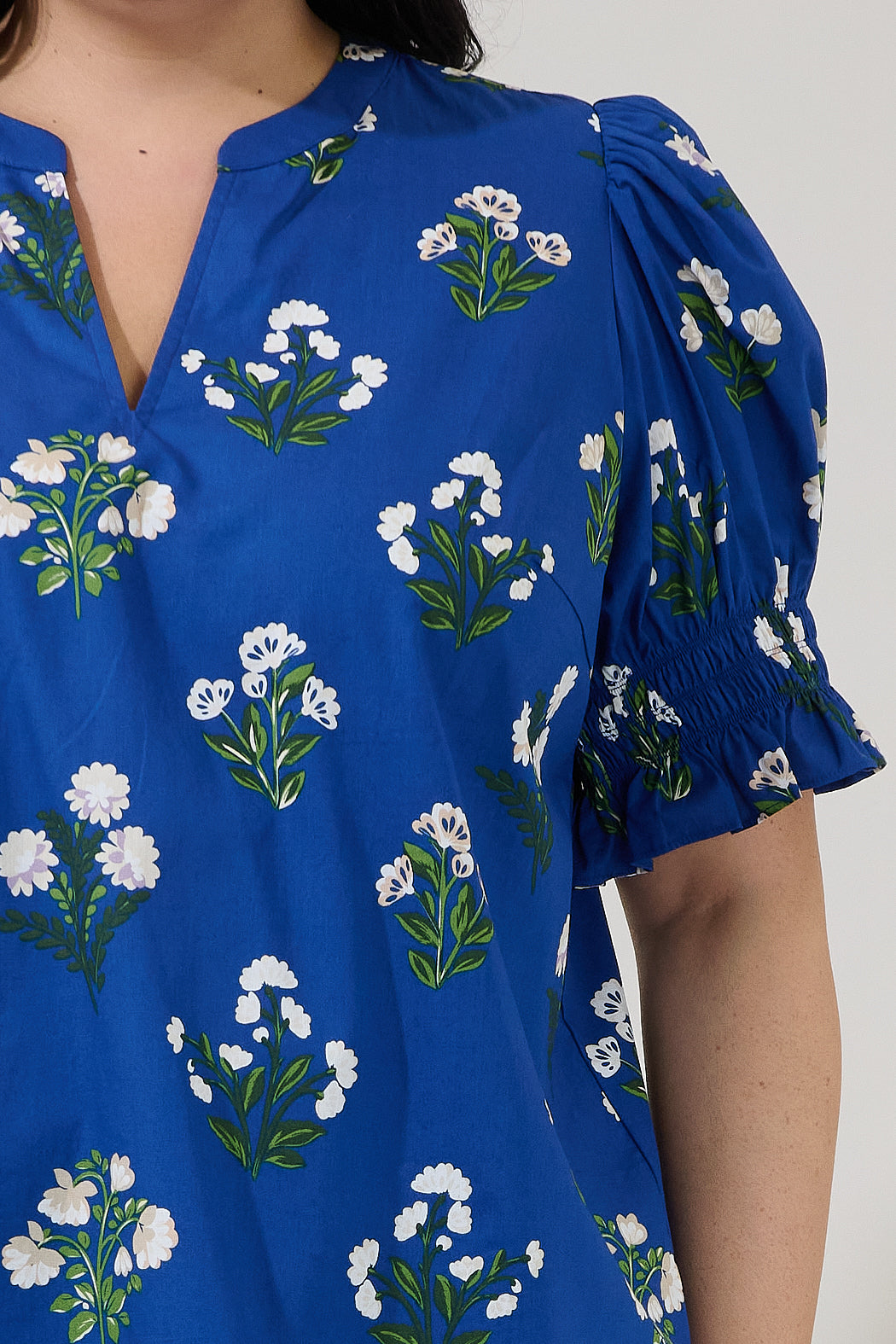 Merryn Split Neck Top Floral Curve