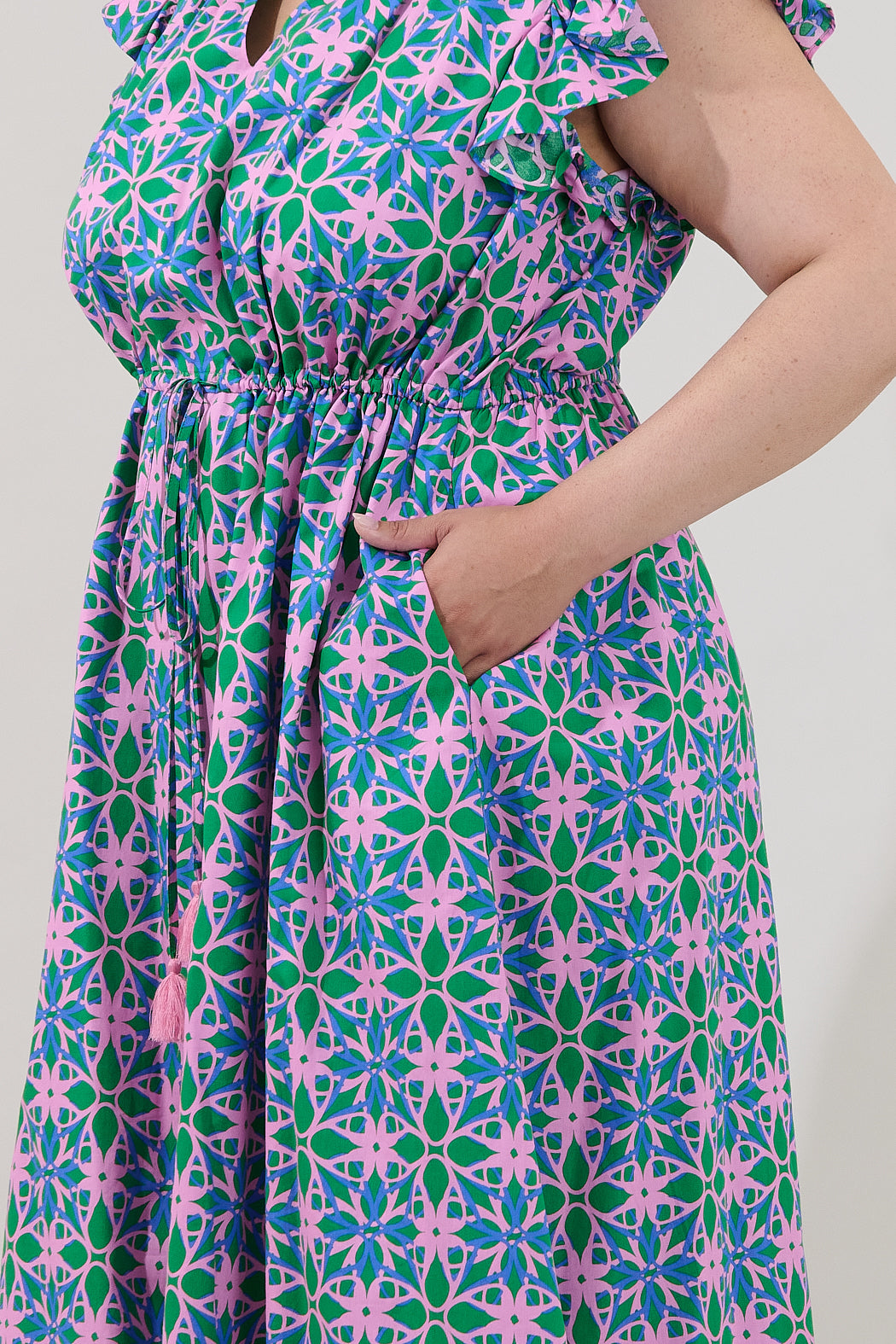 Tiarna Ruffle Midi Dress Geo Curve