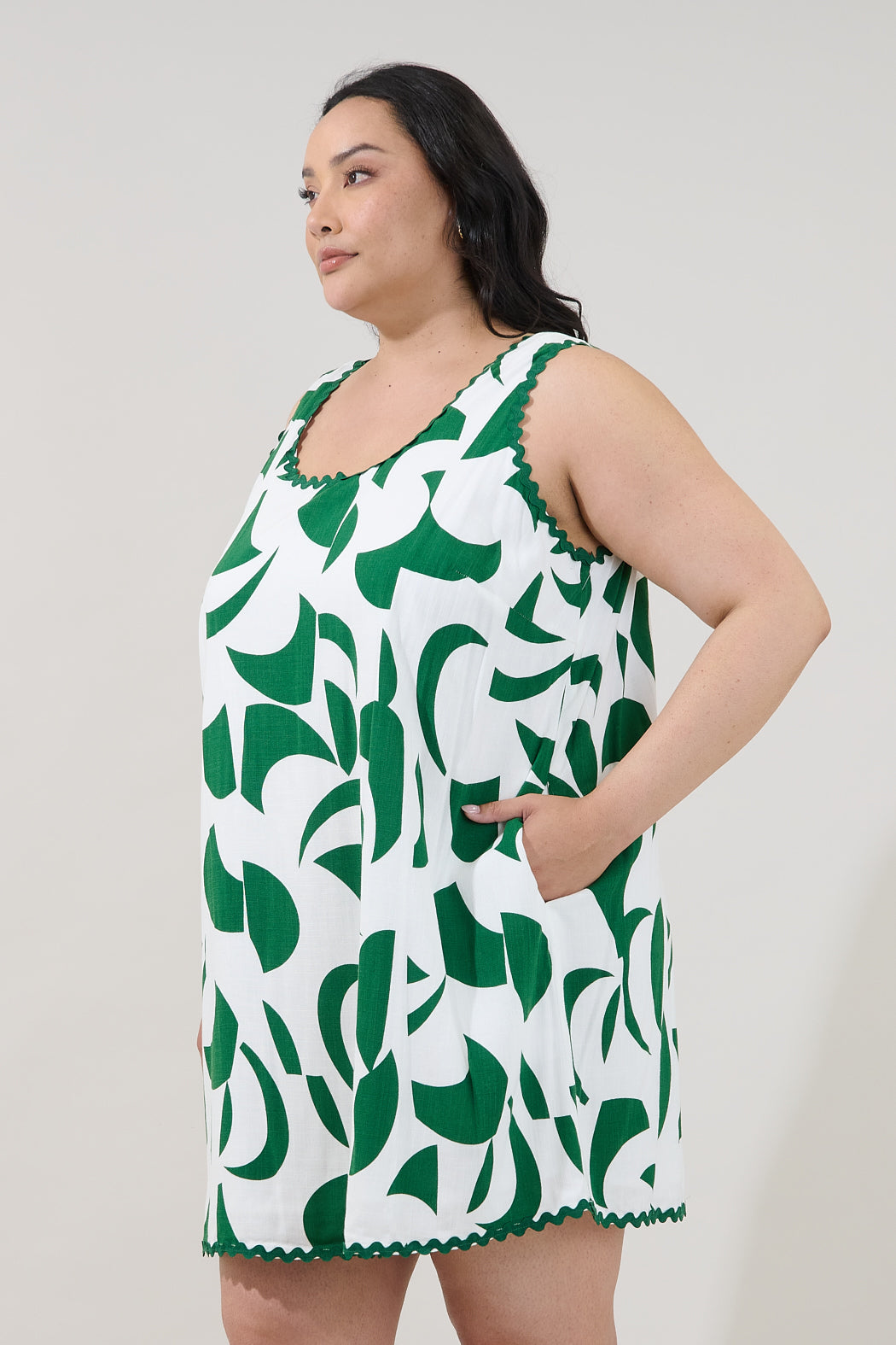 Auriel Shift Mini Dress Abstract Curve