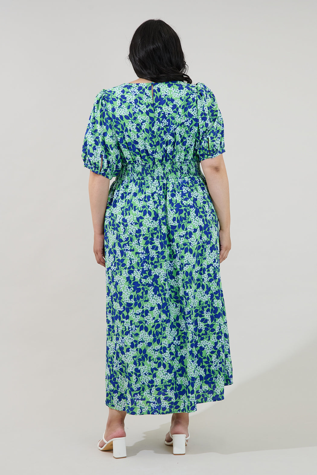 Iriela Smocked Maxi Dress Floral Curve