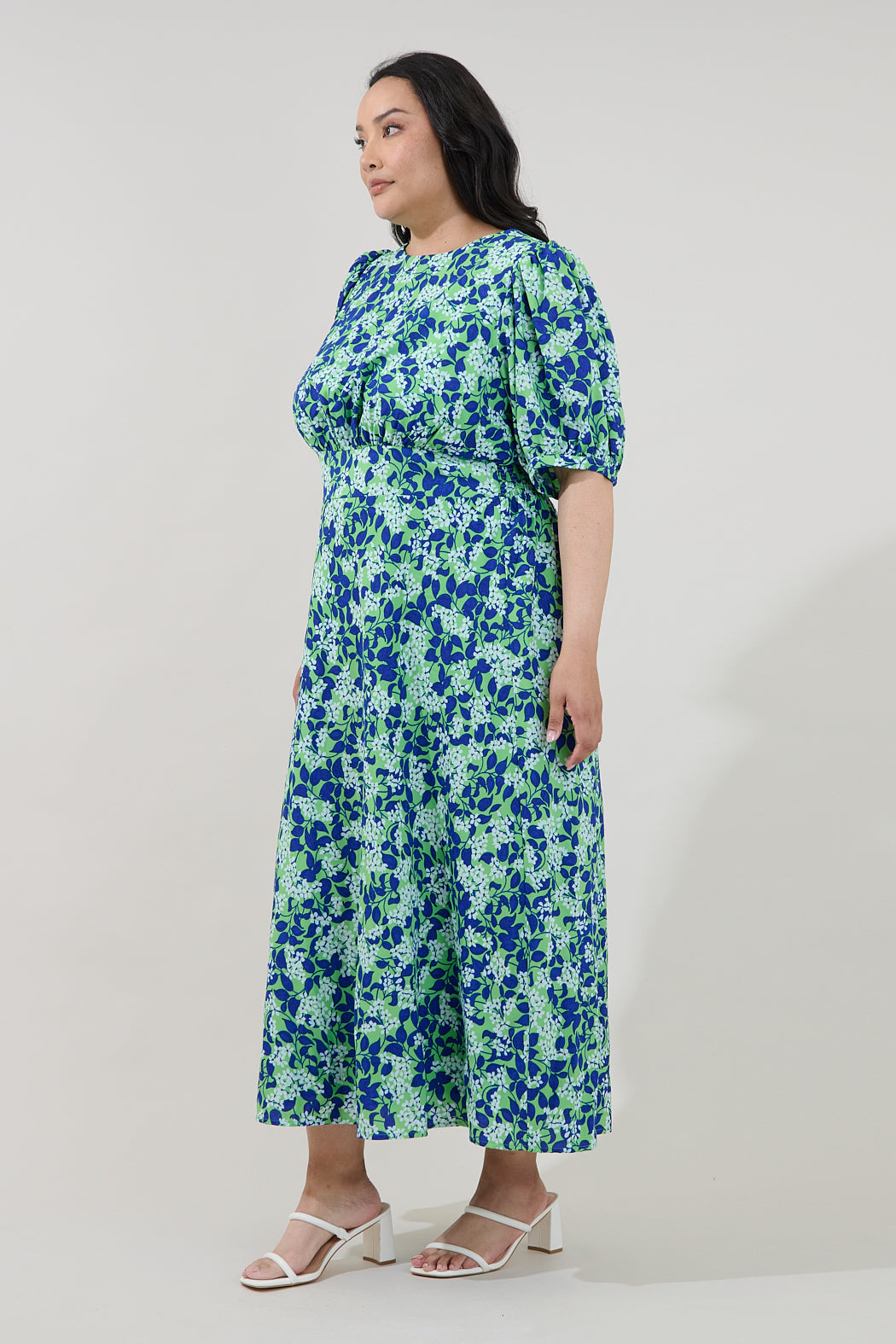Iriela Smocked Maxi Dress Floral Curve