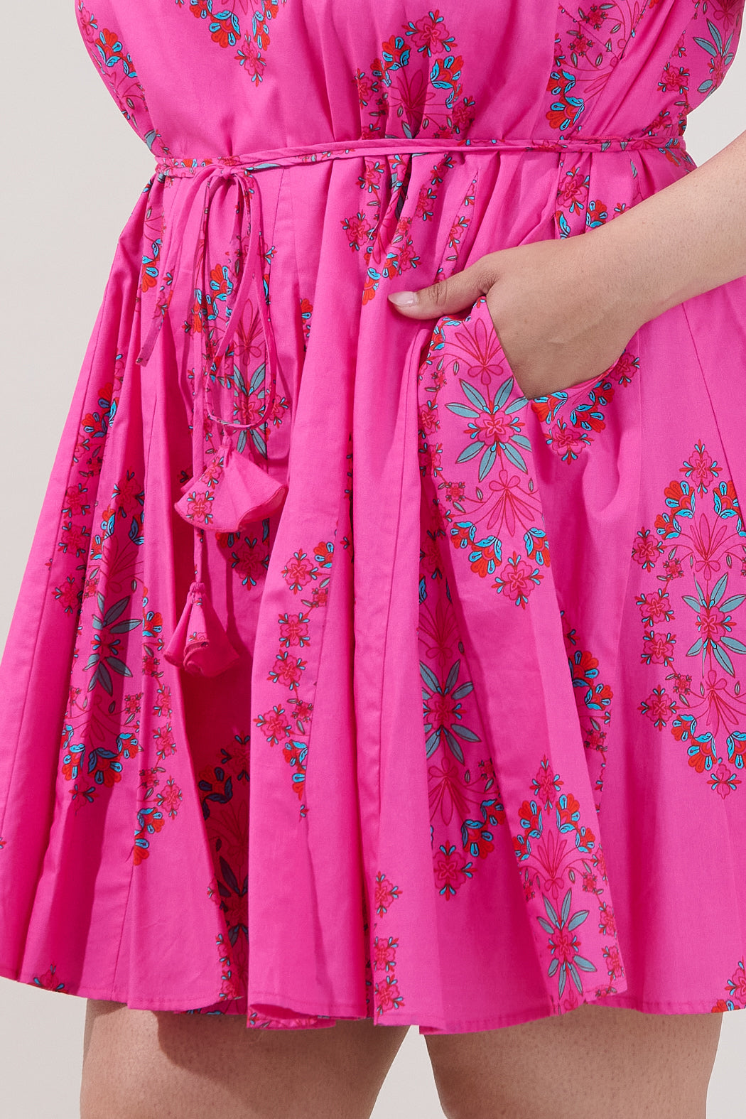 Merily Godet Mini Dress Casria Floral Curve