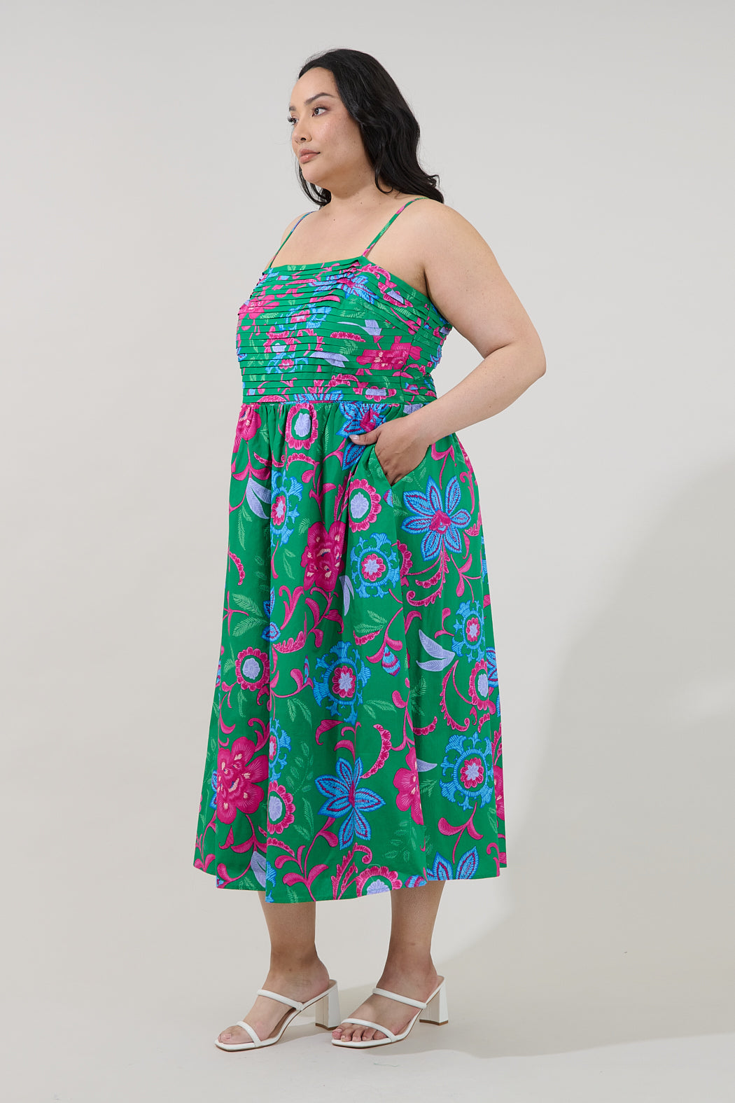 Lucero Pleated Midi Dress Cabina Floral Curve