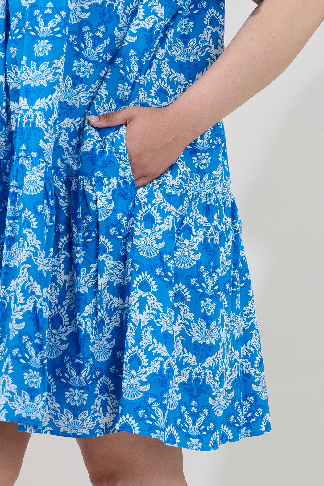 Mariela Shift Mini Dress Floral Curve