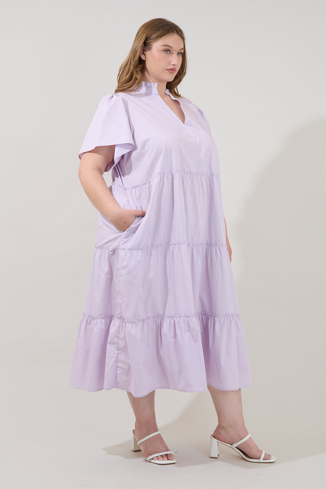 Noelle Split Neck Poplin Tiered Midi Dress Curve