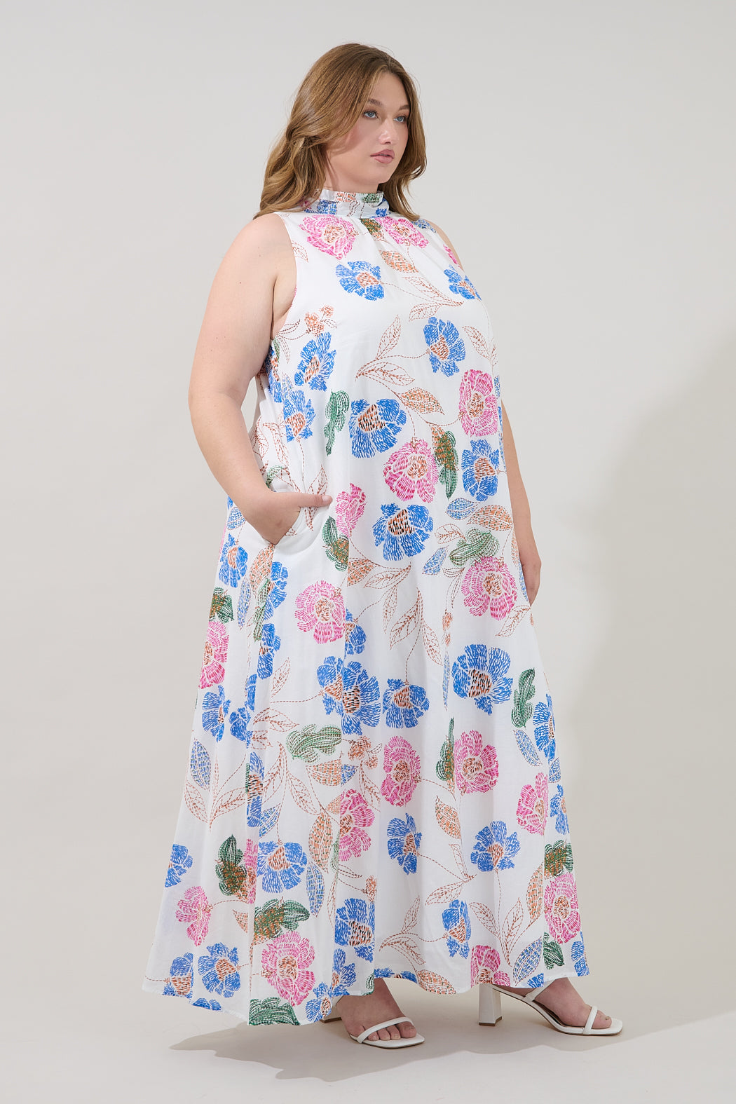 Akiya Mockneck Maxi Dress Wild Poppy Curve